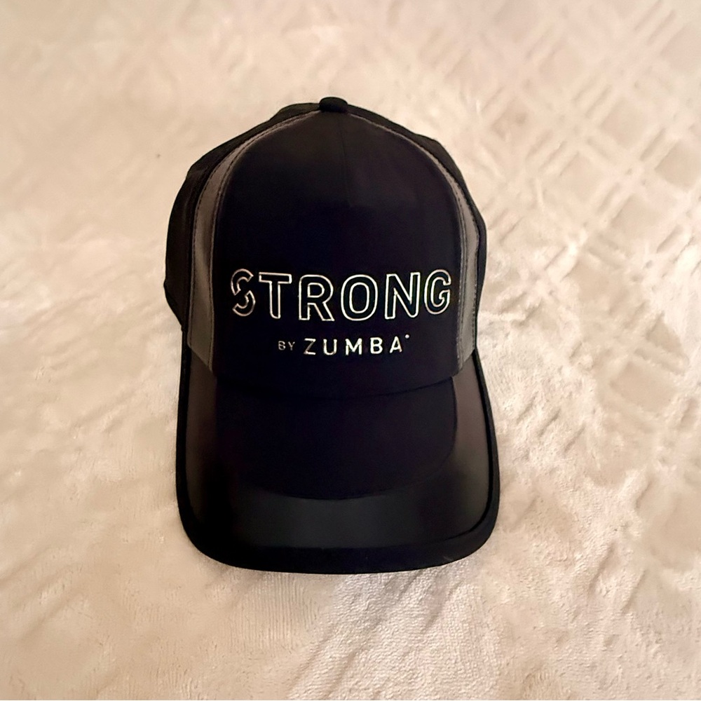 Zumba Fitness STRONG Black Cap